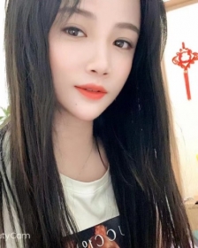 -㣨飩
