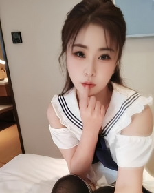 崿-